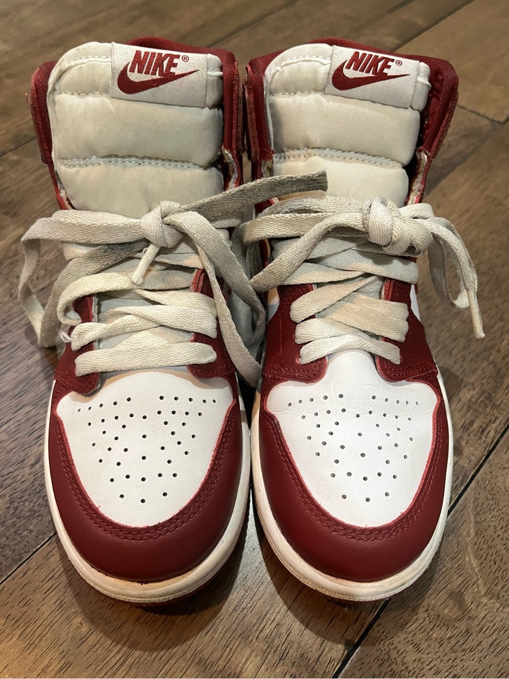 Nike Air Jordan an 1 Kids High-Top Sneakers in White and Red 2Y
